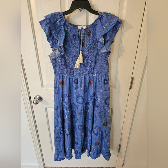 THML Maven Smocked Flutter Sleeve Maxi Dress Size L - Picture 1 of 6